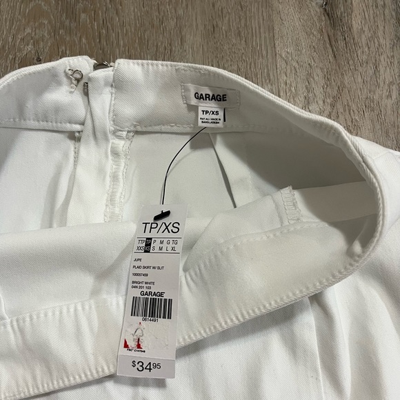 Garage White Mini Skirt - Picture 2 of 3